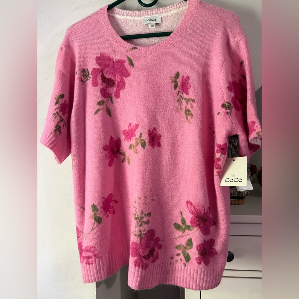 CeCe Pink Floral Short-Sleeve Crewneck Sweater new with tags